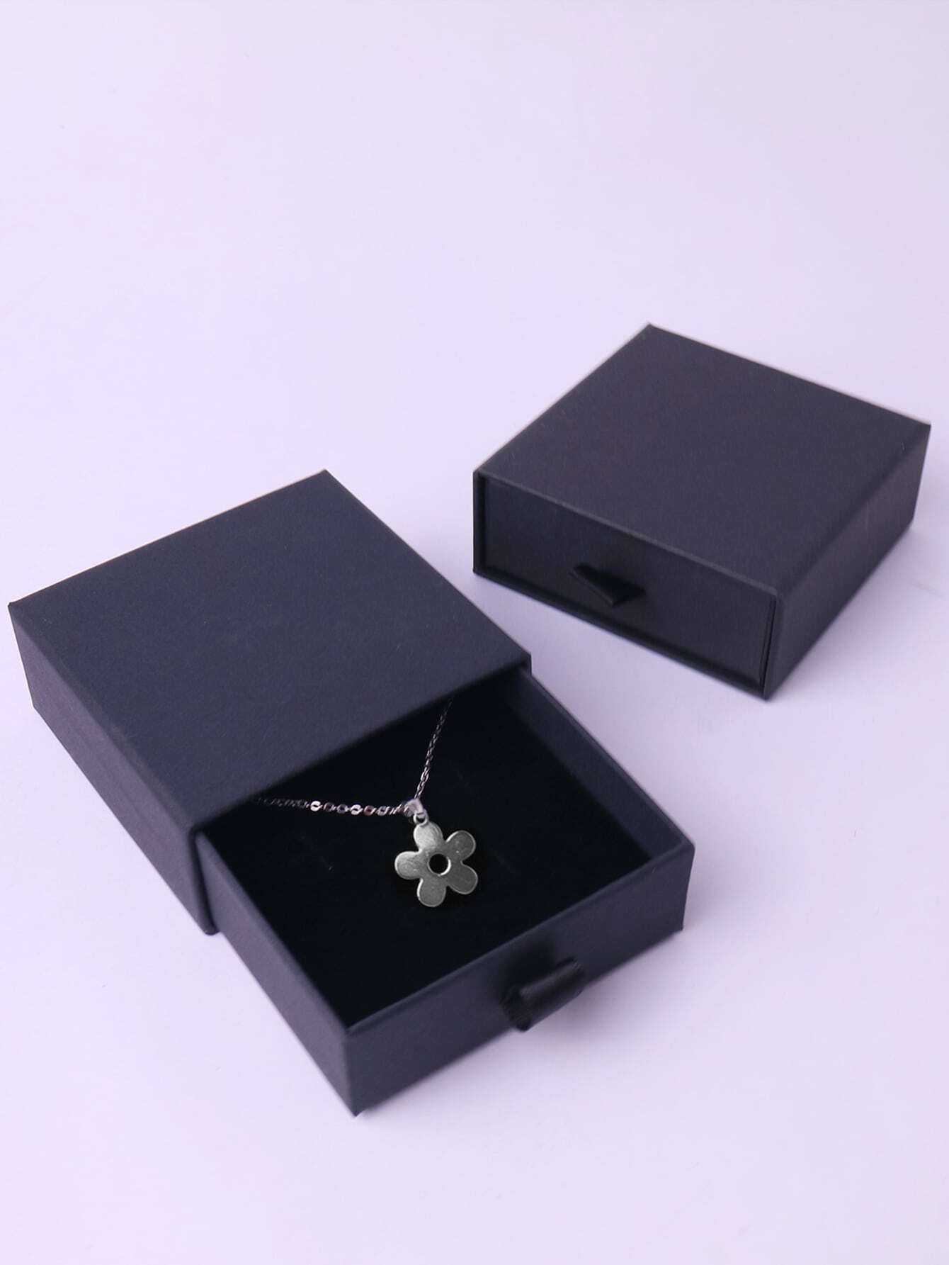 KIT TREBOL PULSERA|COLLAR NEGRO + CAJA REGALO